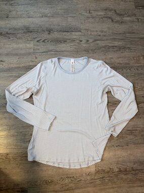 Lululemon hold tight long sleeve